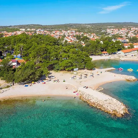 Apartamento Krk Near The Sea With Garage *